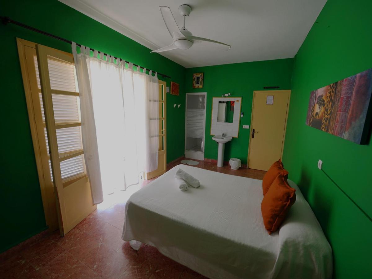 Hostal Giramundo Ибиса Екстериор снимка